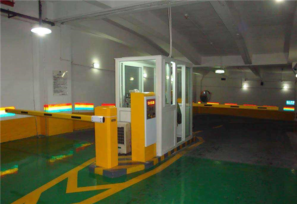 停車(chē)場(chǎng)智能化遇新挑戰，《中國公路網(wǎng)》提出：關(guān)注智能停車(chē)場(chǎng)市場(chǎng)